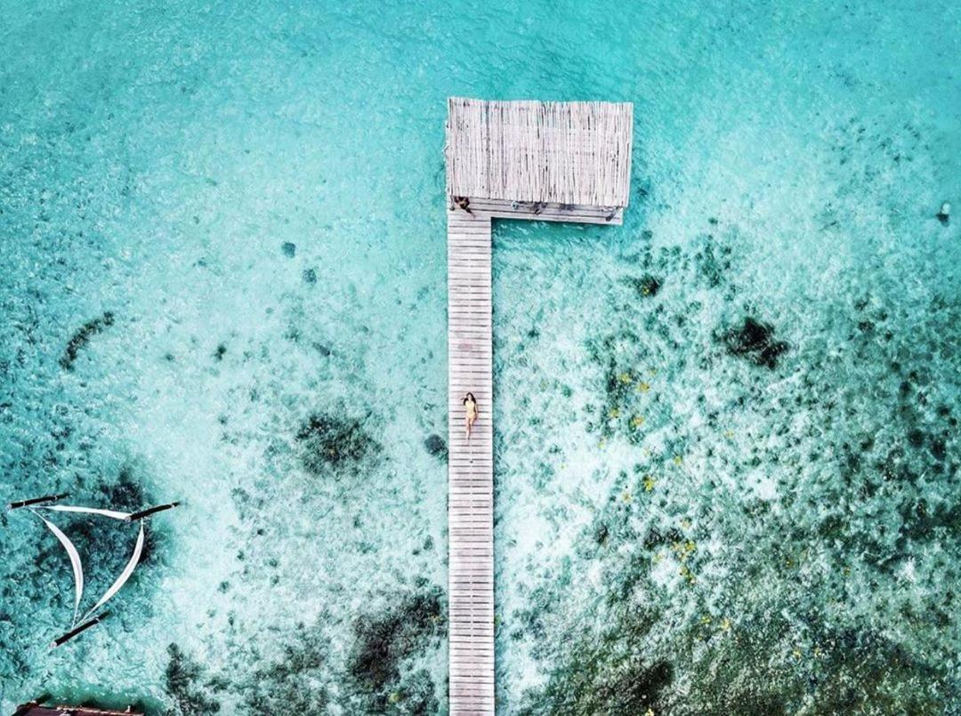 Hotel Casabakal - A Pie De Laguna - Bacalar Exterior photo Aerial view of the island