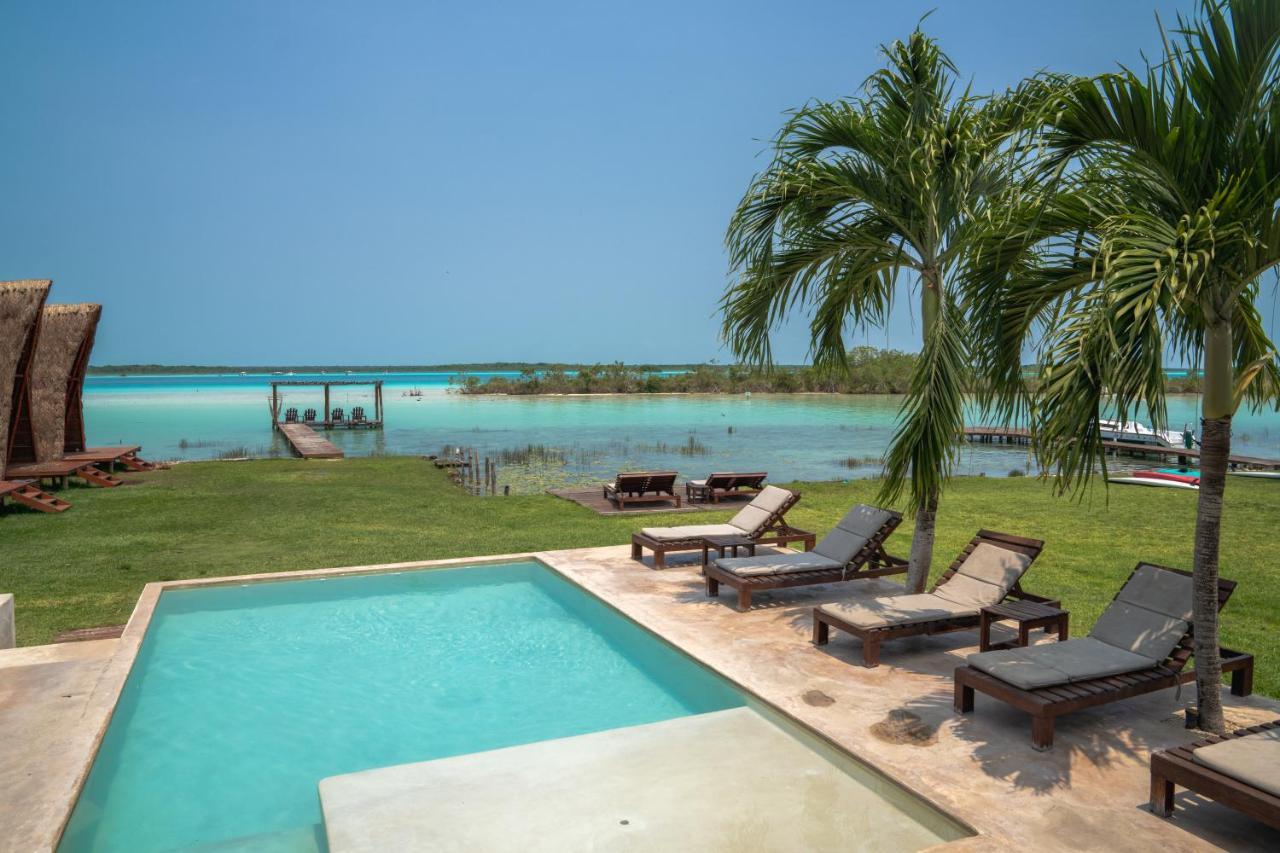 Hotel Casabakal - A Pie De Laguna - Bacalar Exterior photo A view of the lagoon from a private villa