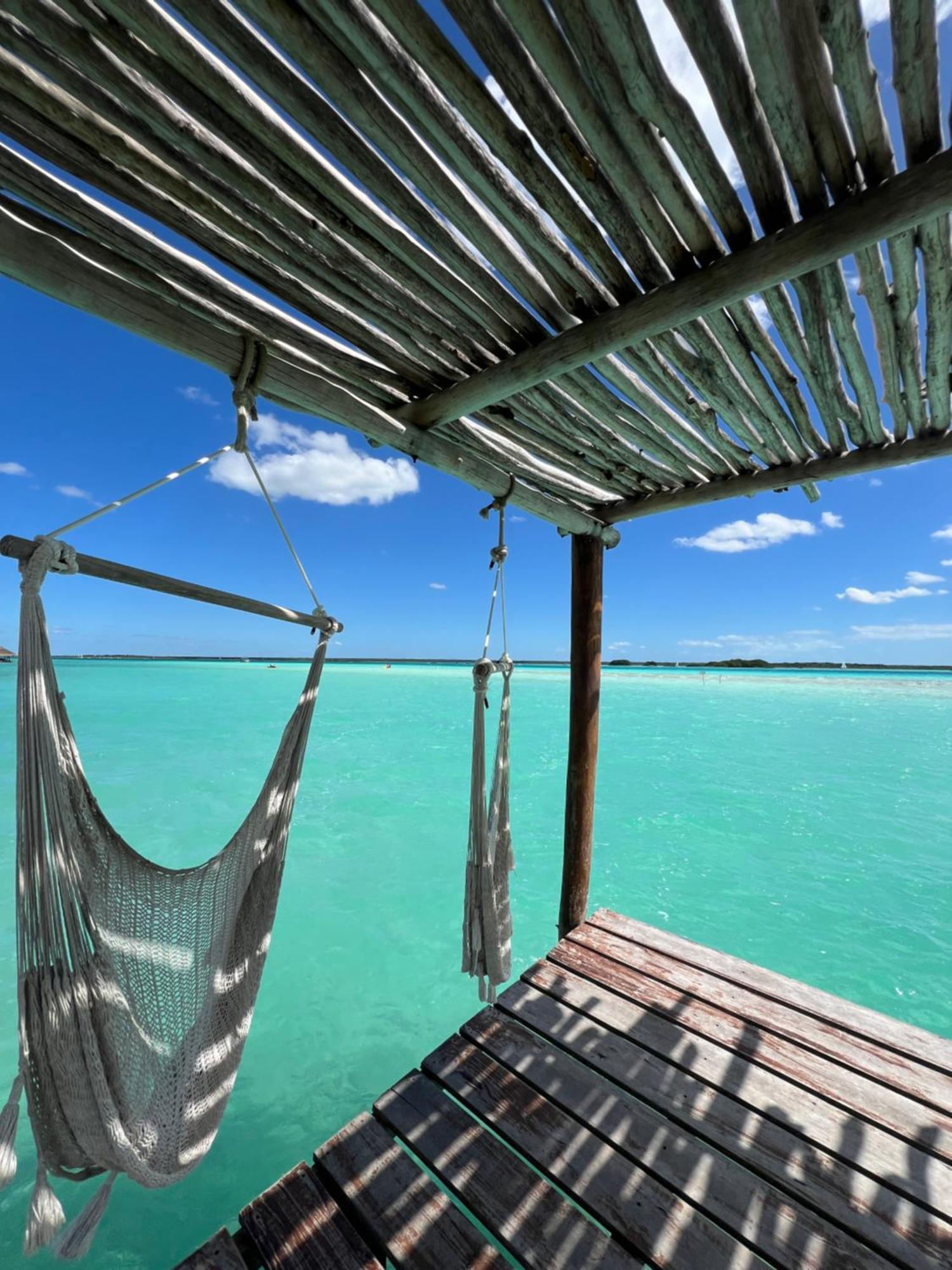 Hotel Casabakal - A Pie De Laguna - Bacalar Exterior photo Hammock at the beach