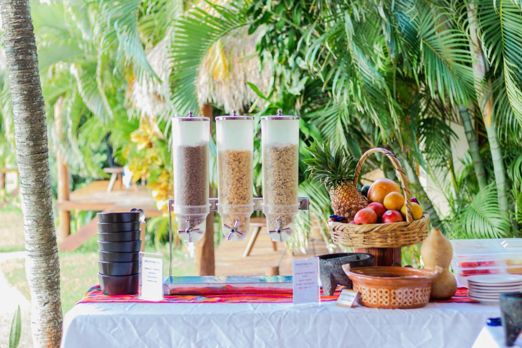 Hotel Casabakal - A Pie De Laguna - Bacalar Exterior photo A typical breakfast buffet